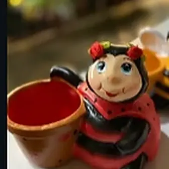 Vaso Joana/ Abelha — Vaso da Floricultura Cantinho da Suculenta